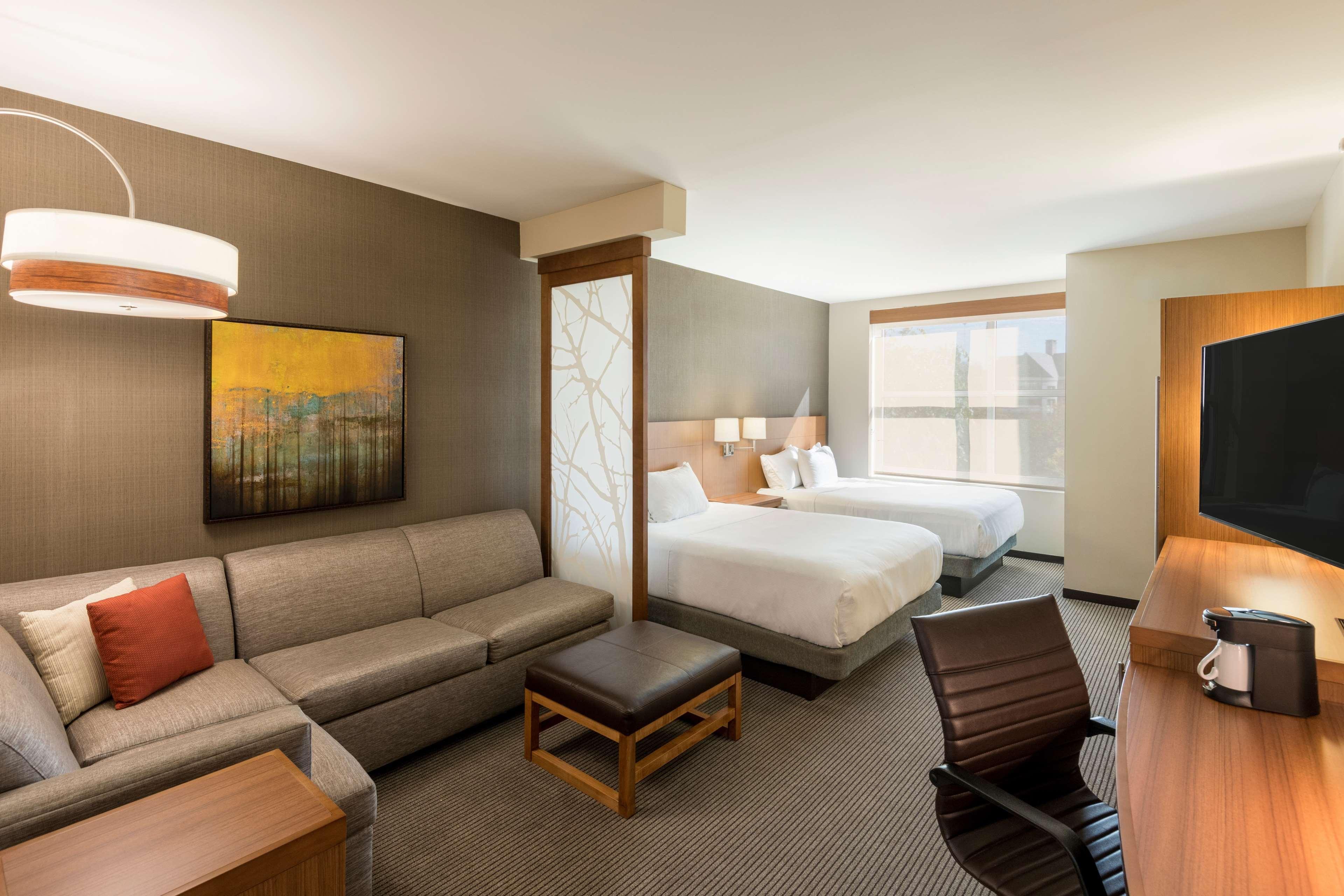 Hyatt Place Greenville Downtown Dış mekan fotoğraf