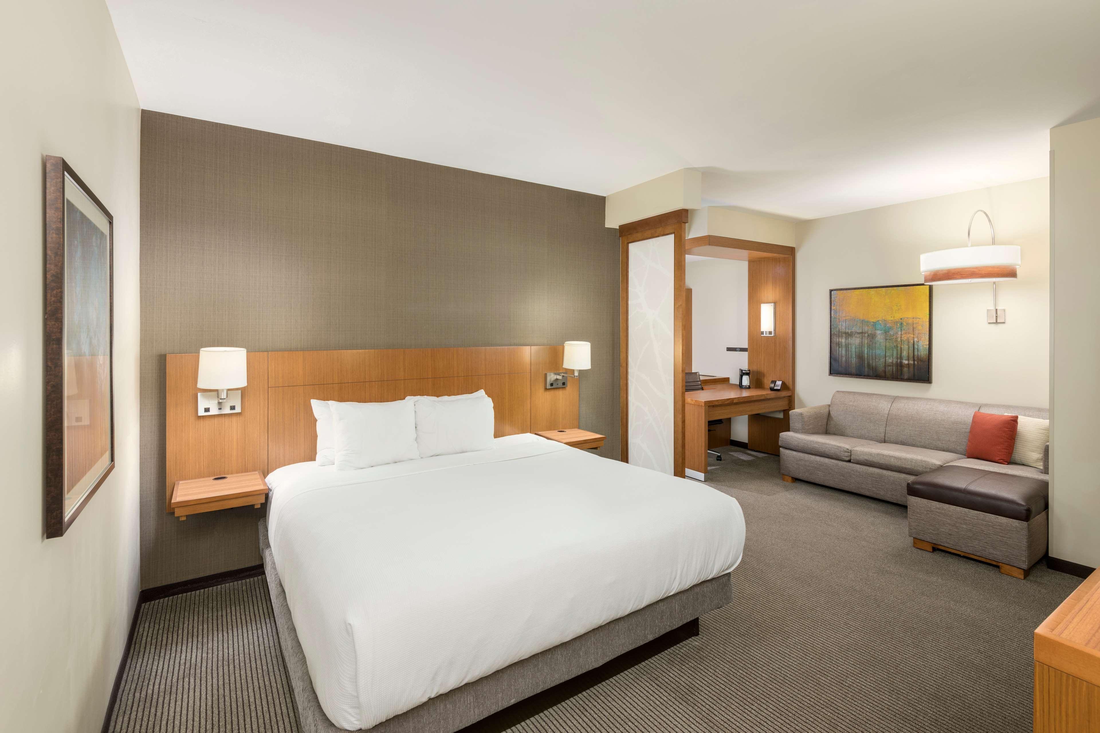 Hyatt Place Greenville Downtown Dış mekan fotoğraf