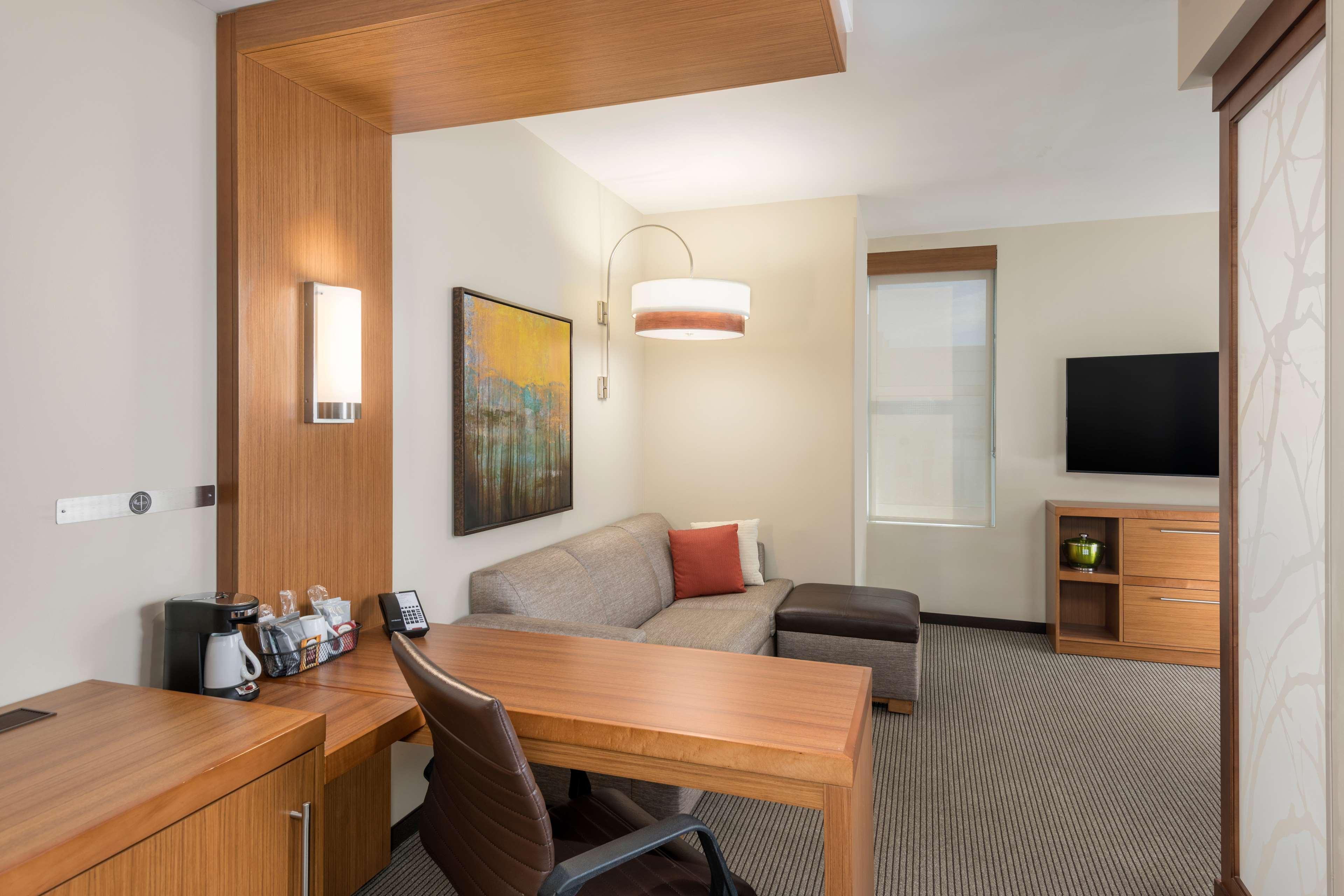 Hyatt Place Greenville Downtown Dış mekan fotoğraf