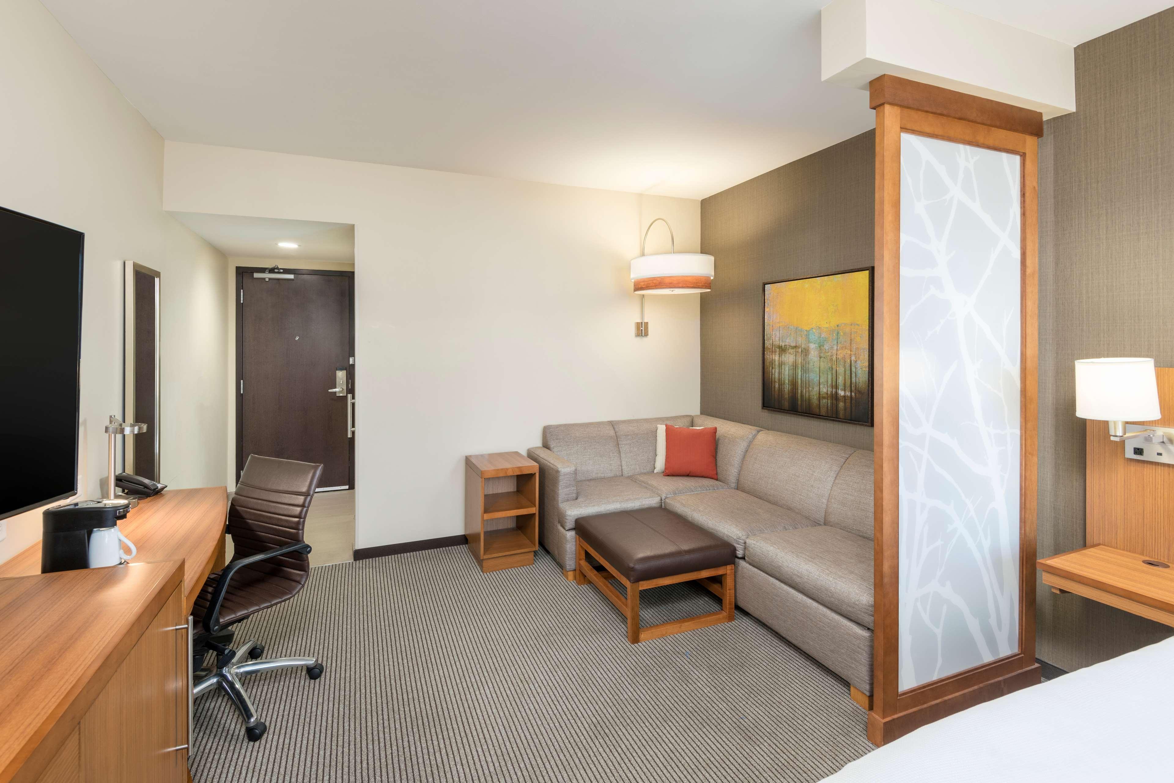 Hyatt Place Greenville Downtown Dış mekan fotoğraf