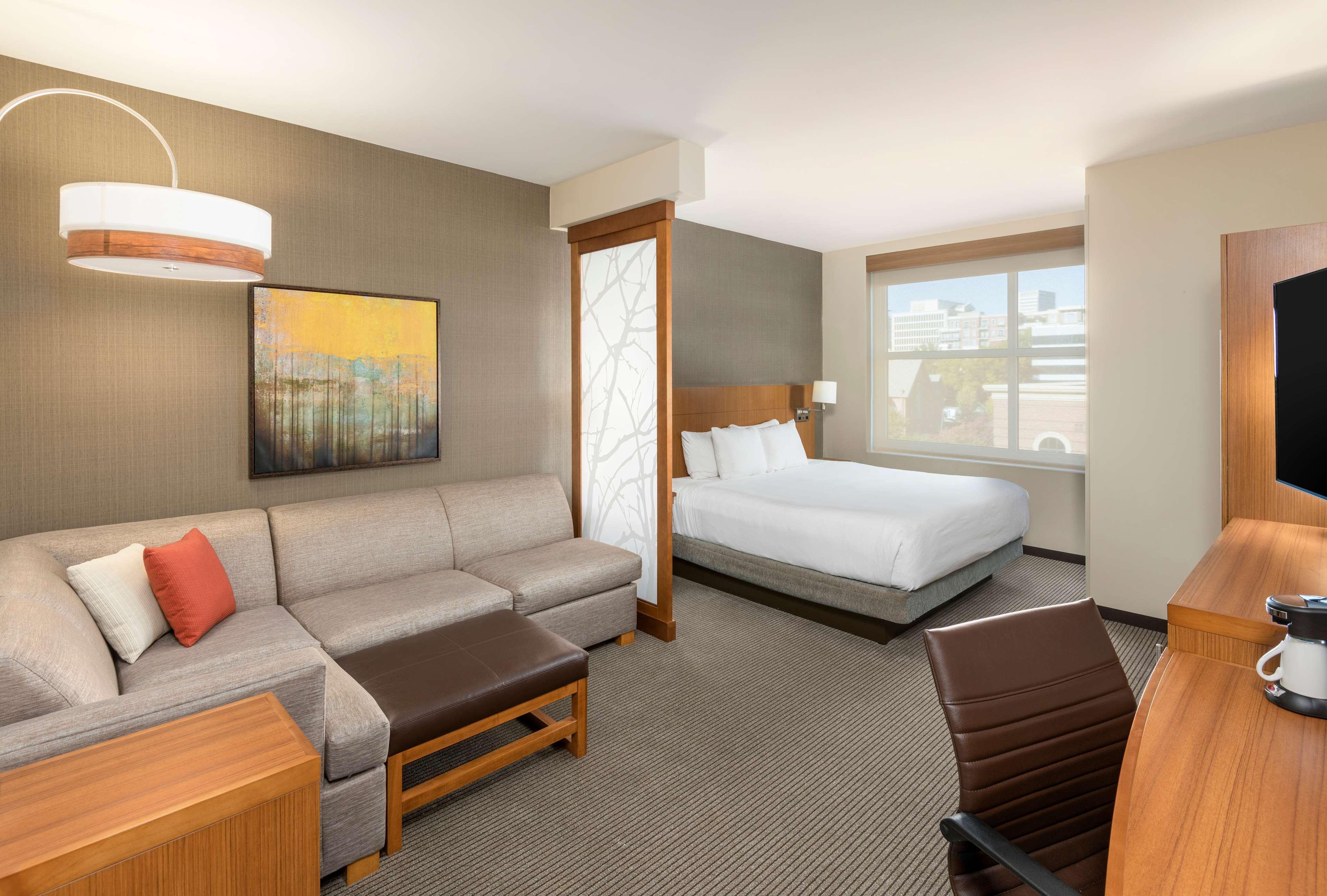 Hyatt Place Greenville Downtown Dış mekan fotoğraf
