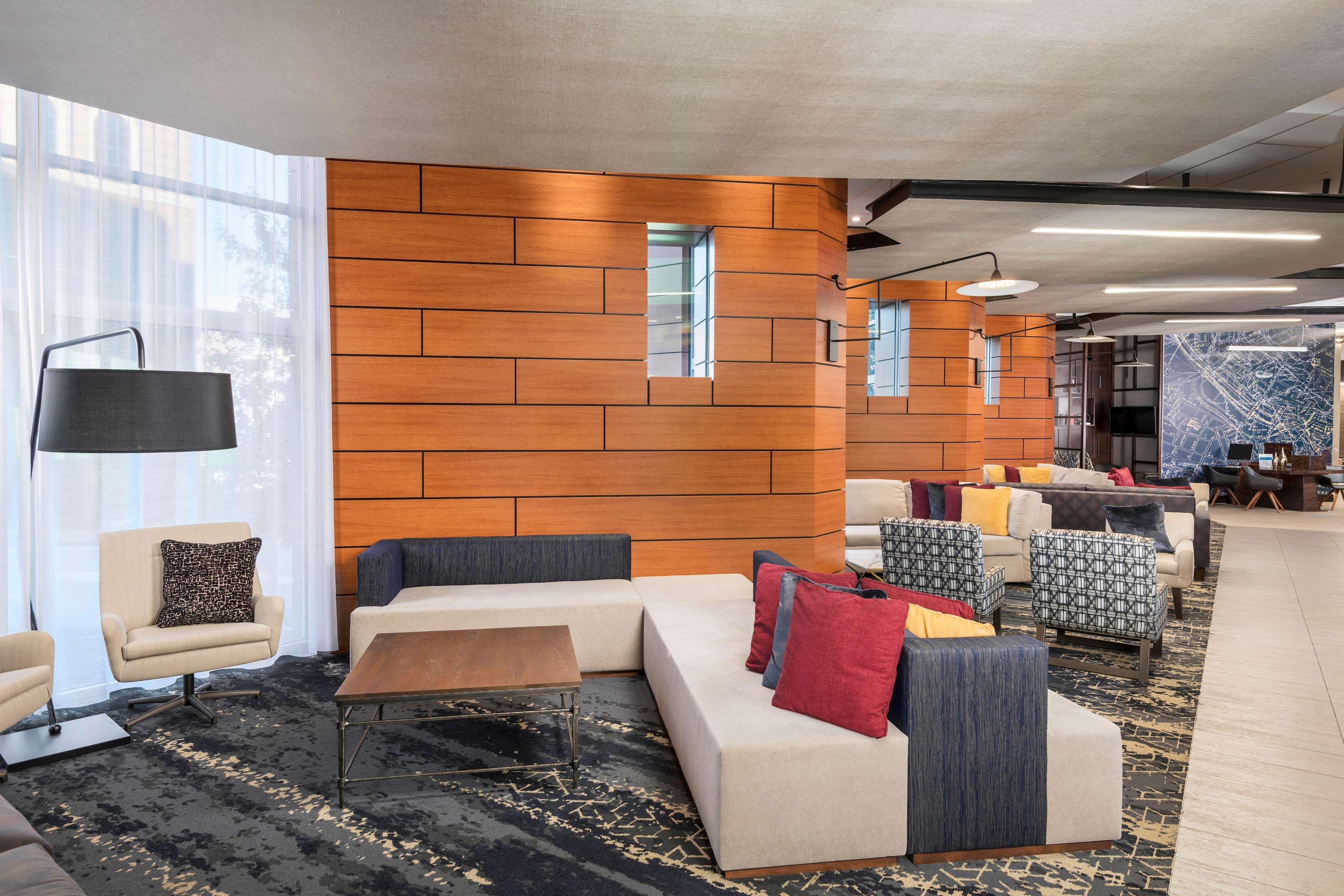 Hyatt Place Greenville Downtown Dış mekan fotoğraf